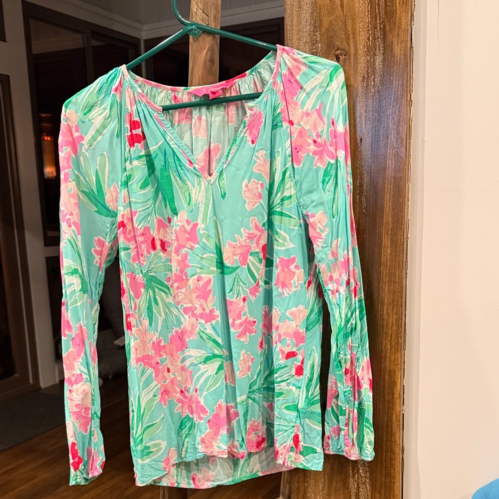 Lilly Pulitzer Willa Top “isn’t she lovely” print